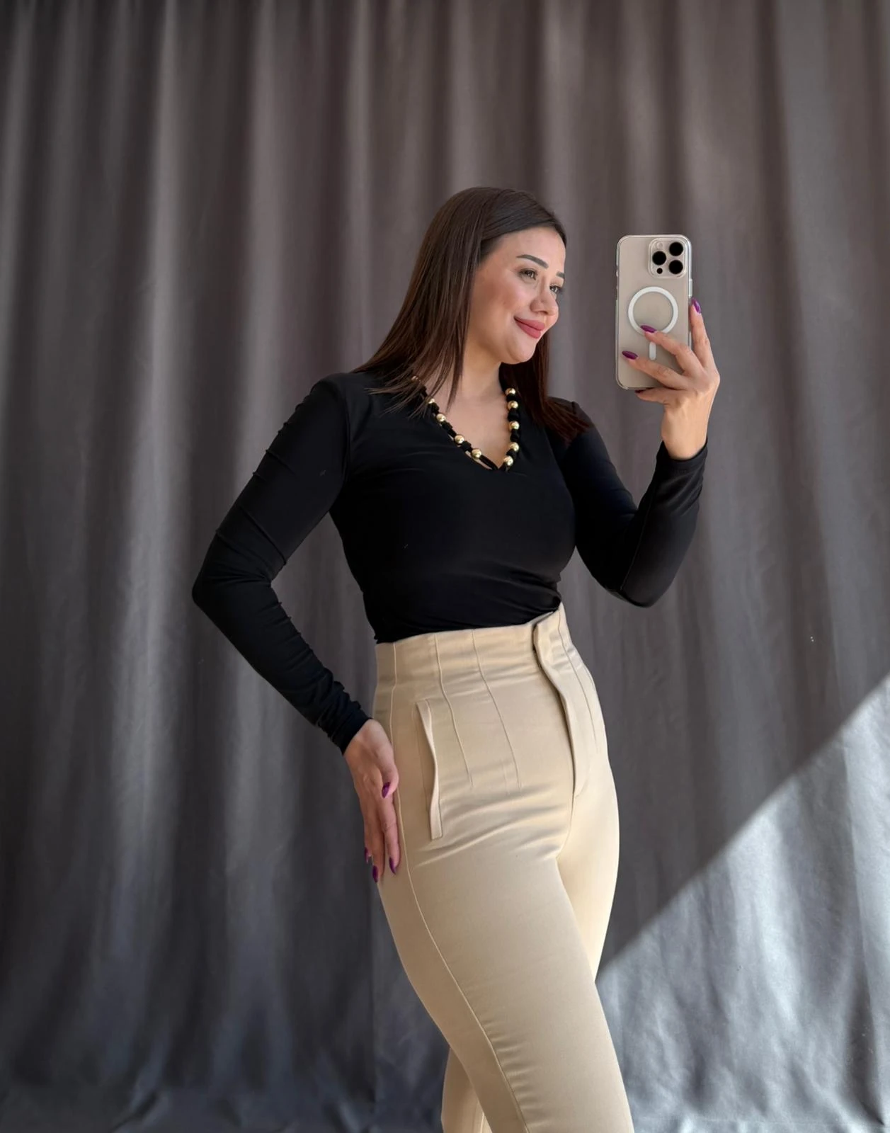 V Yaka Gold İşlemeli Bluz