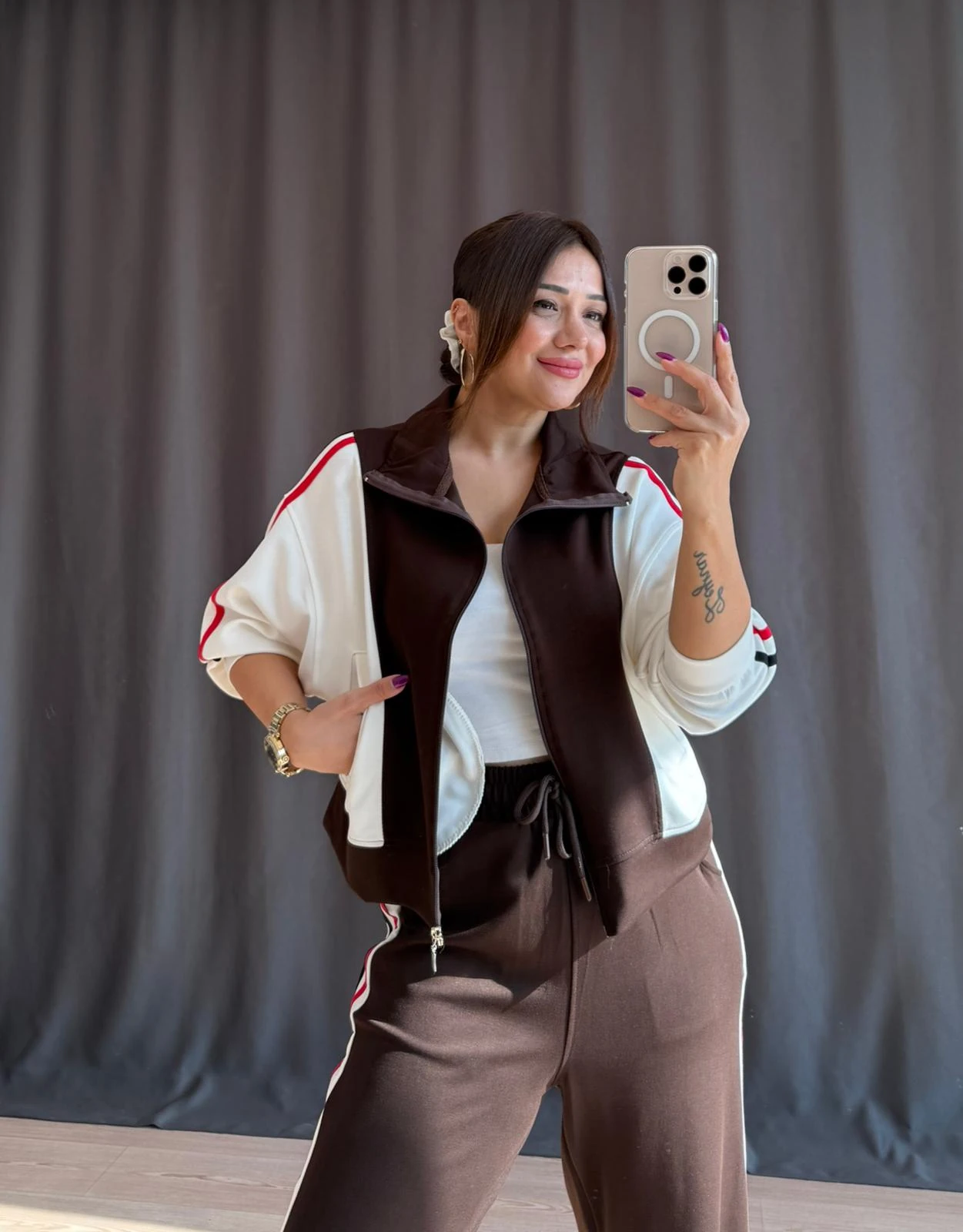 YAN ŞERİTLİ MODAL TAKIM