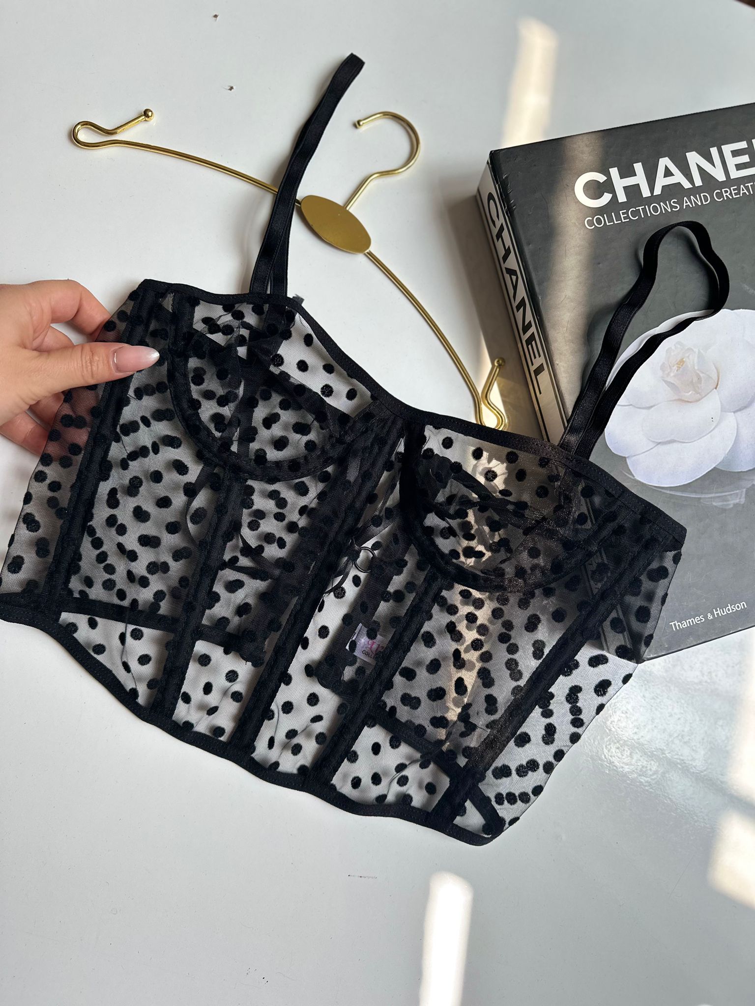 Siyah Puantiyeli Korse