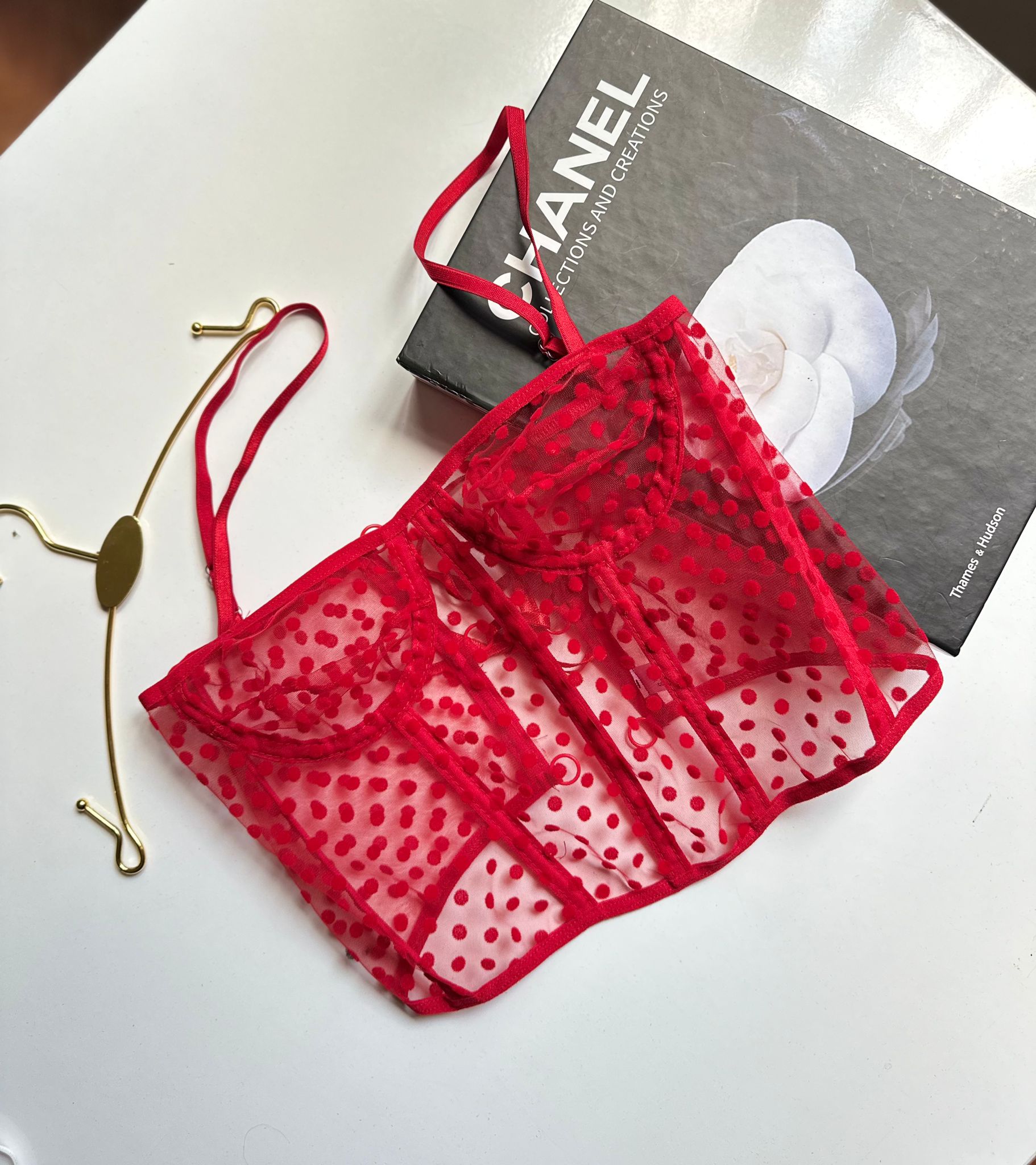 Kırmızı Puantiyeli Korse