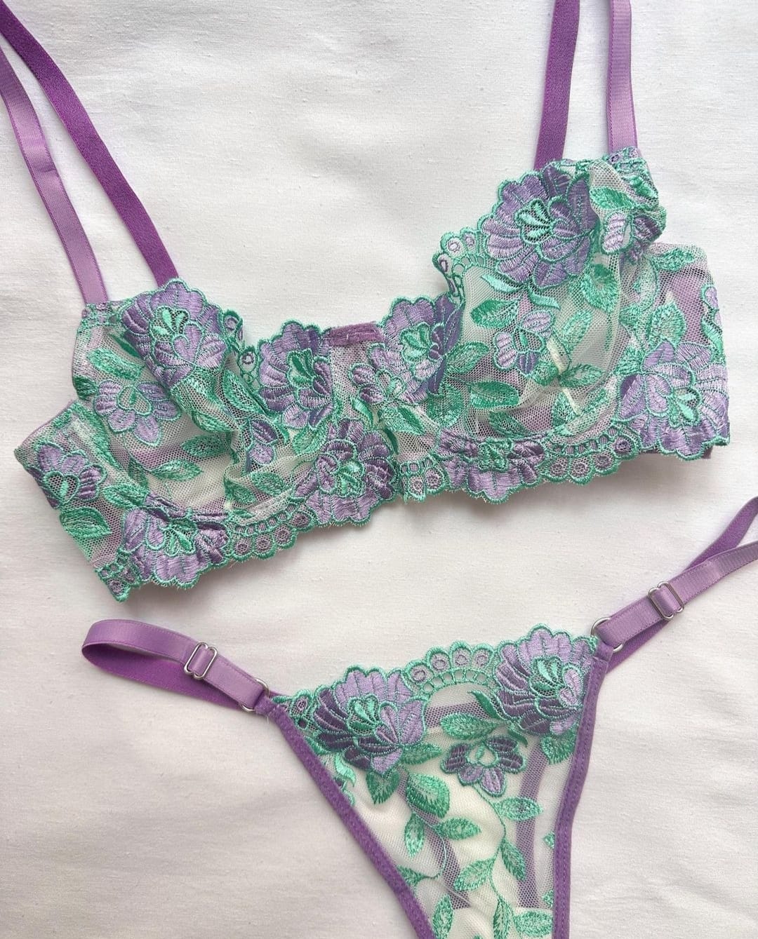 Su Yeşili Lila Takım