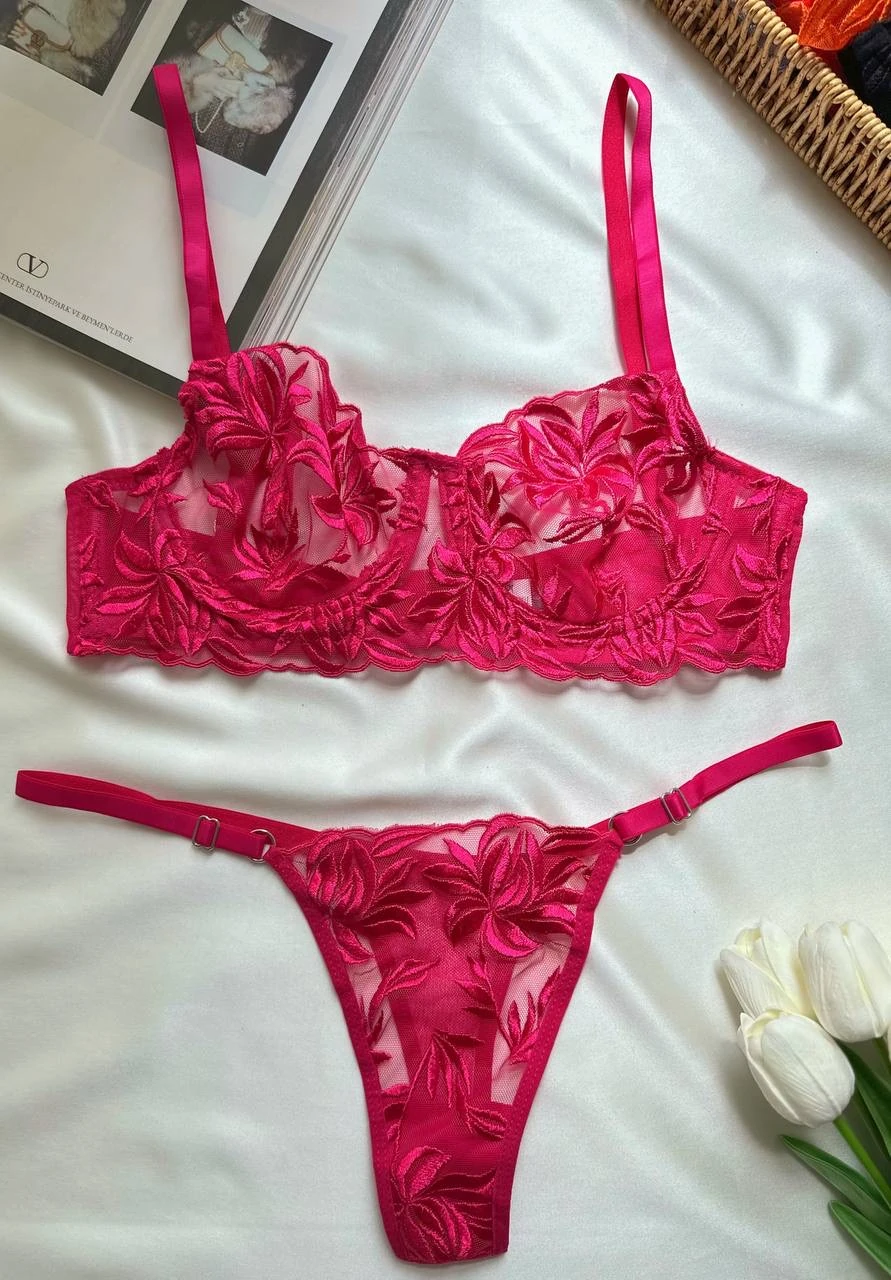 Fuşya Çiçek Detaylı Takım