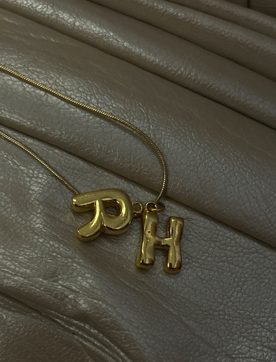 Gold Bubble Harf Kolye