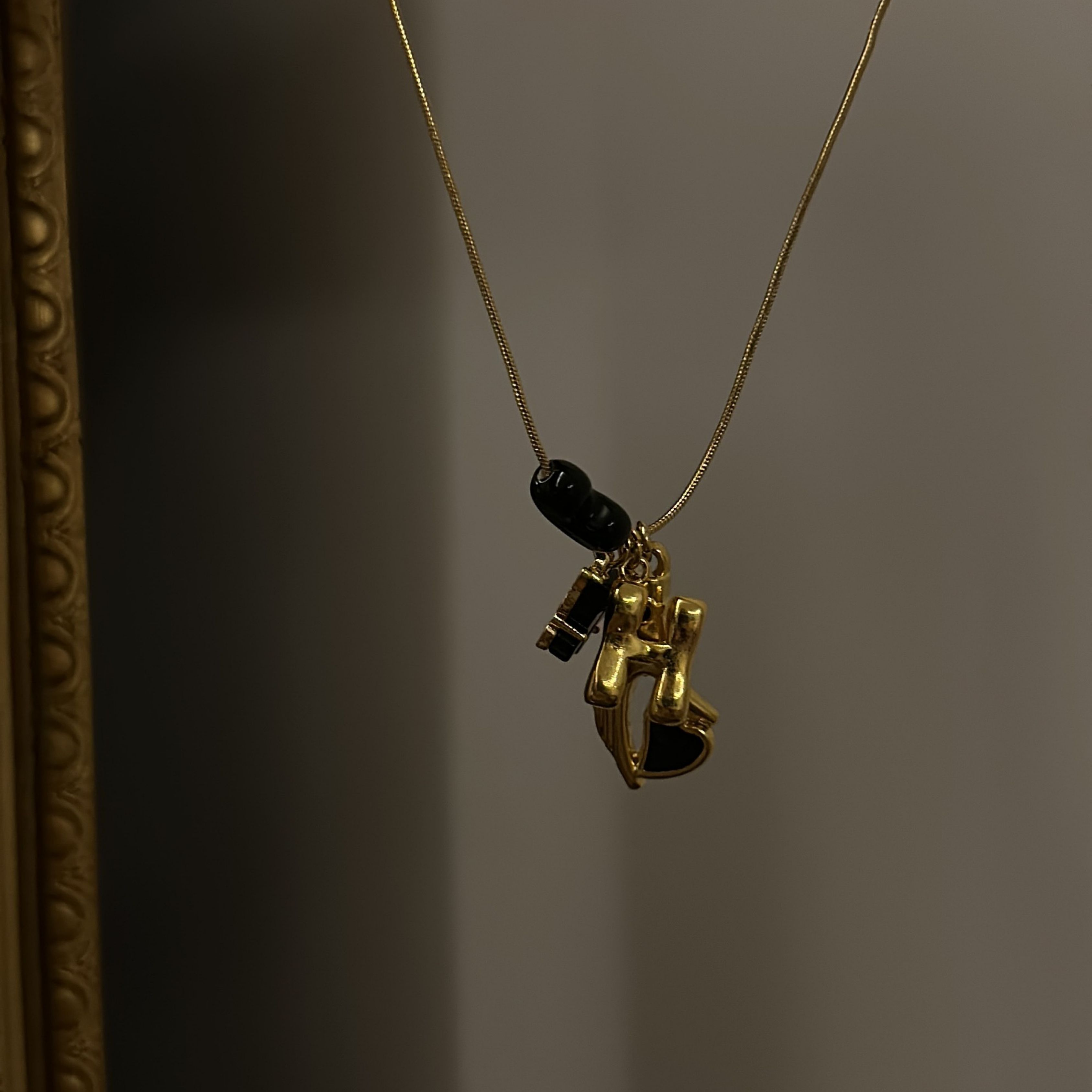 Gold Bubble Harf Kolye