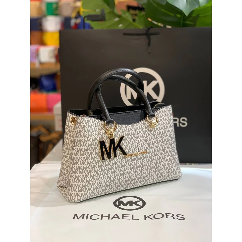 MİCHAEL KORS HARFLİ ÇANTA(1024)