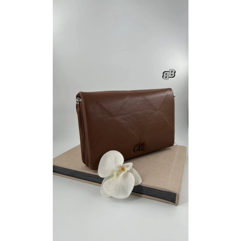 Calvin Klein Re-lock Quilt Shoulder Bag(1001)