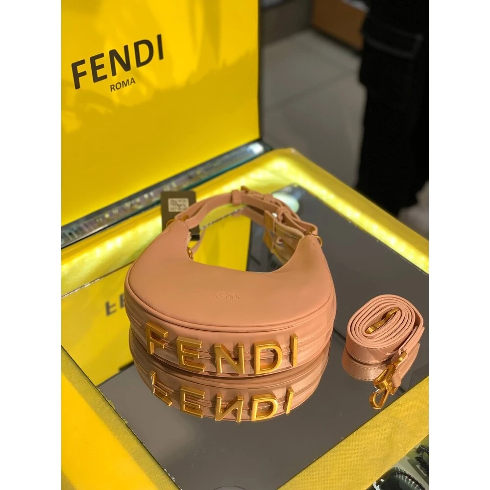 Fendi Graphy Çanta