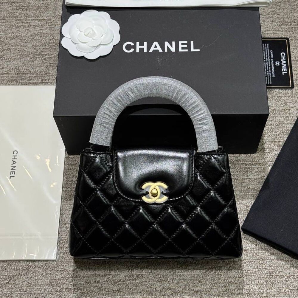 Chanel shiny aged gold