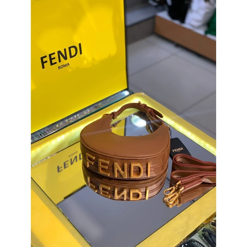 Fendi Graphy Çanta