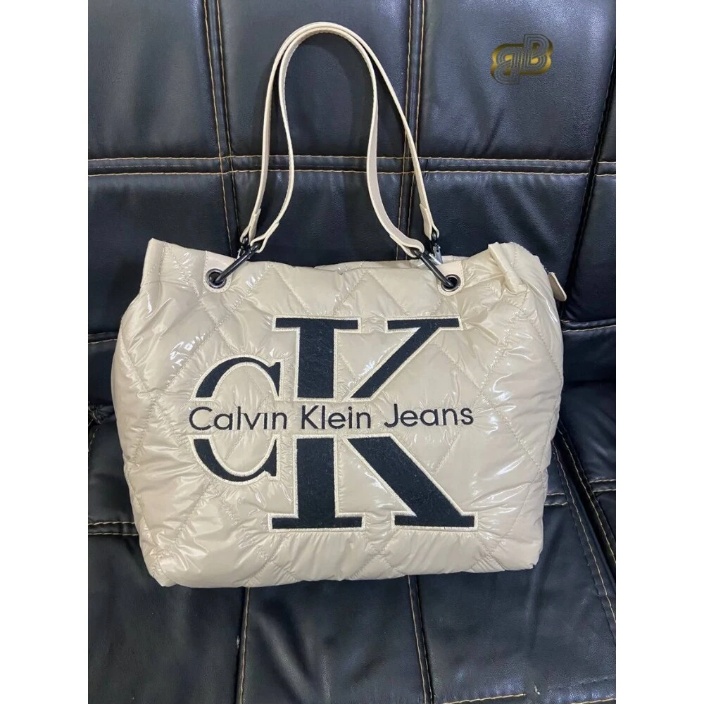 CALVİN KLEİN JEANS (1008)