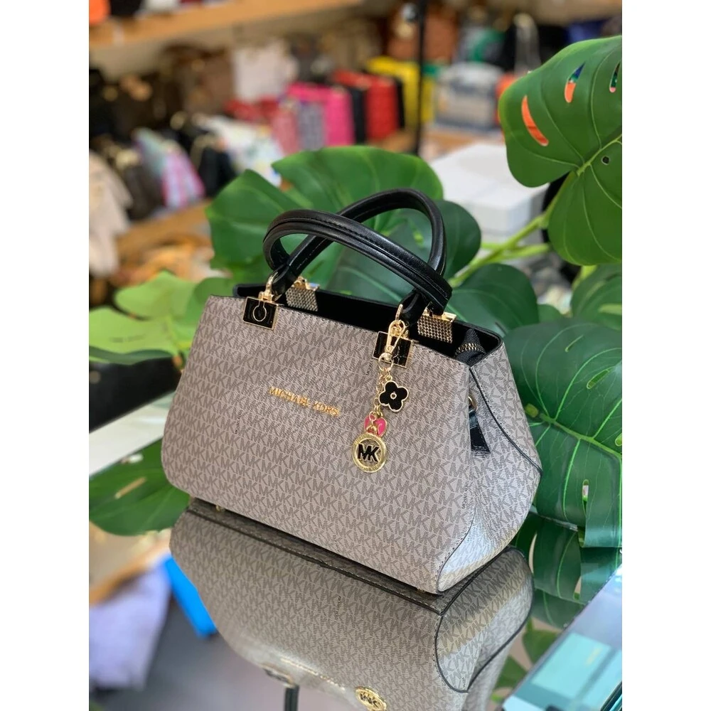 Michael Kors Lüx Mini Model Çanta