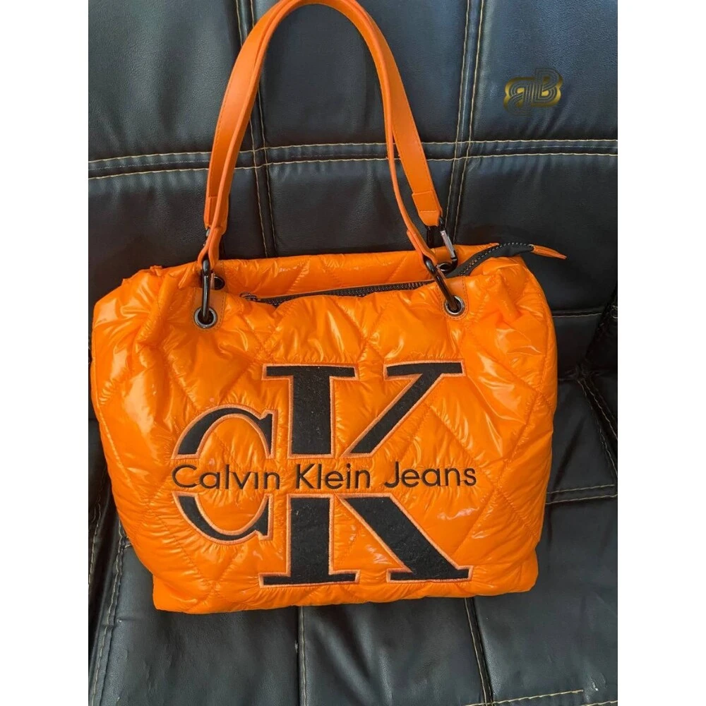 CALVİN KLEİN JEANS (1008)