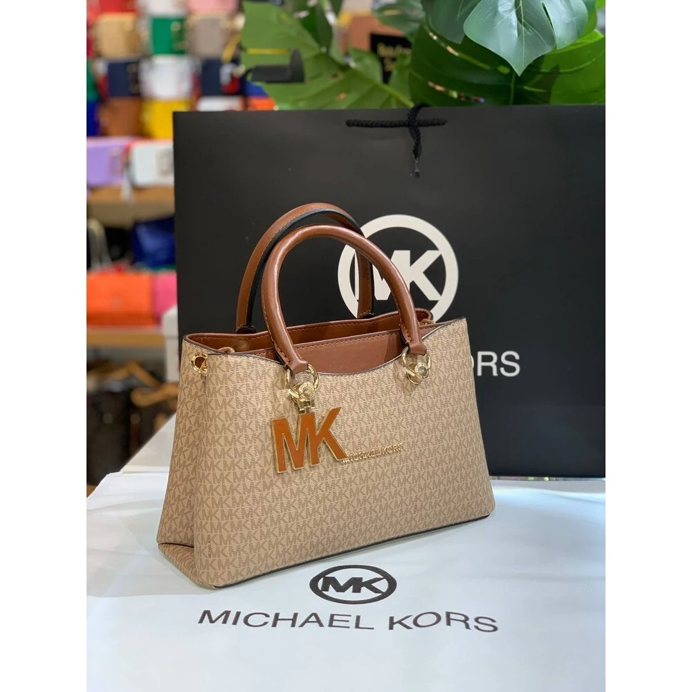 MİCHAEL KORS HARFLİ ÇANTA(1024)