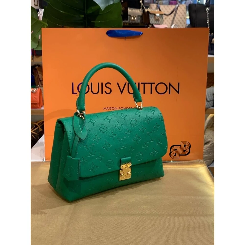 LOUİS VUİTTON BAGS (1013)