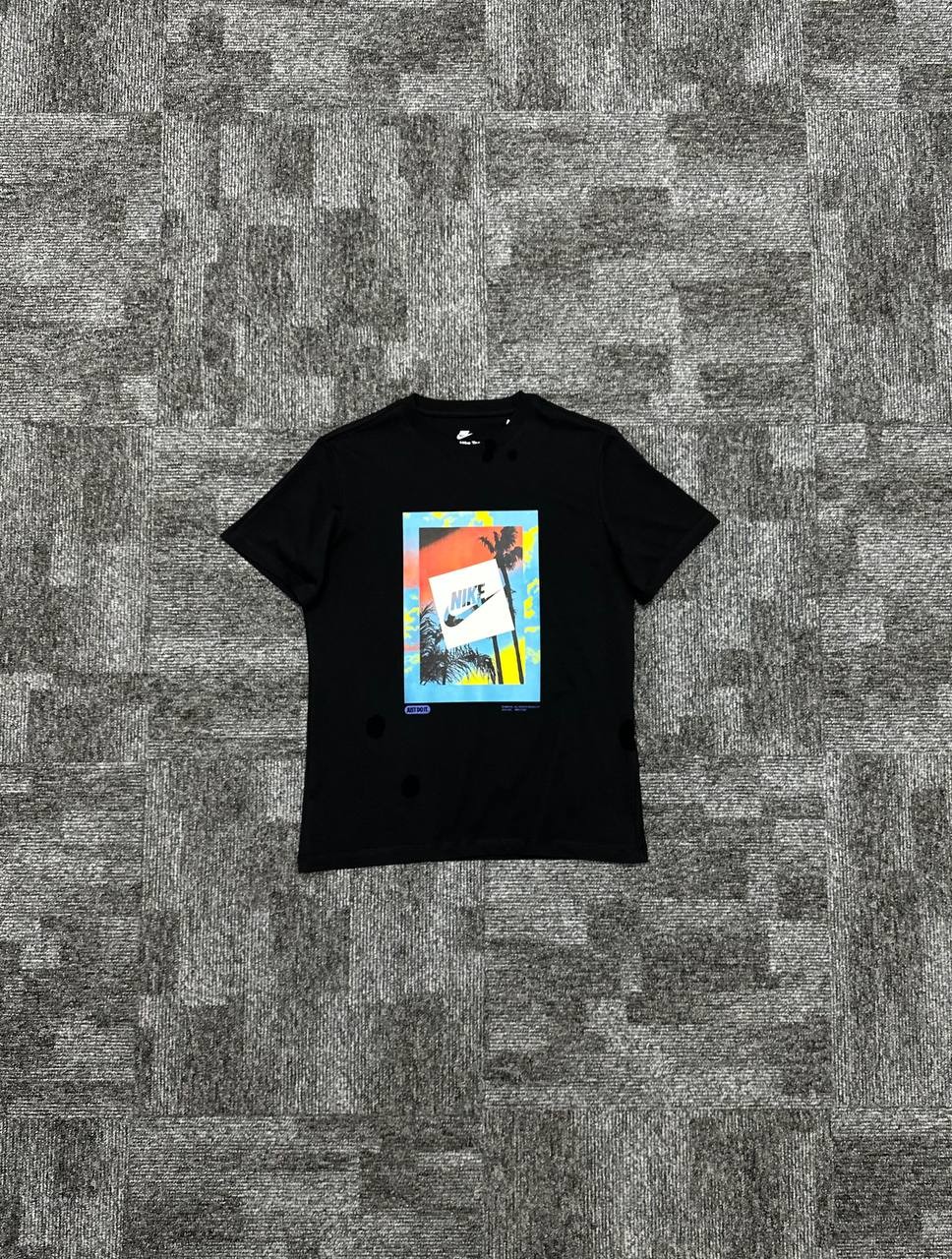 Heatwave Palm Print Front Graphic Tişört