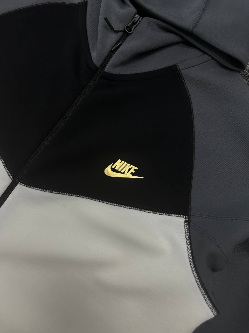 Tech Fleece Windrunner Hırka - Siyah&Füme&Beyaz