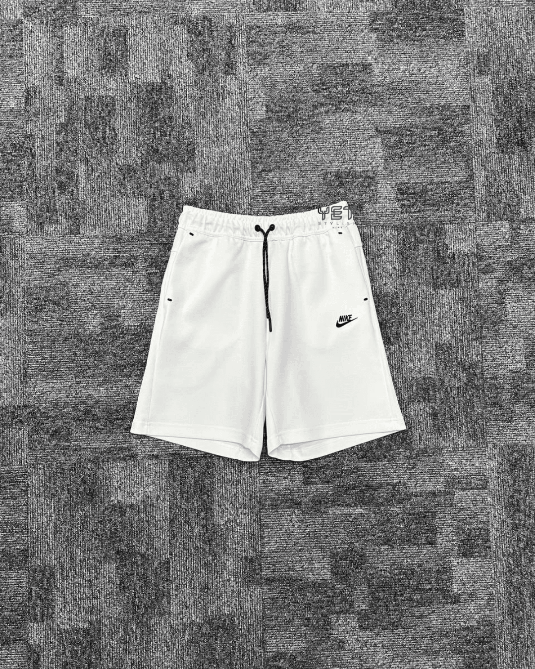 Tech Fleece Şort - Ekru Beyaz