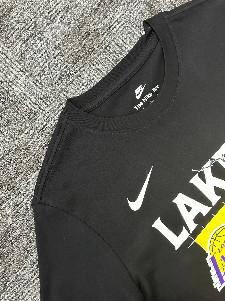 LA Lakers Courtside Max90 Tişört - Siyah