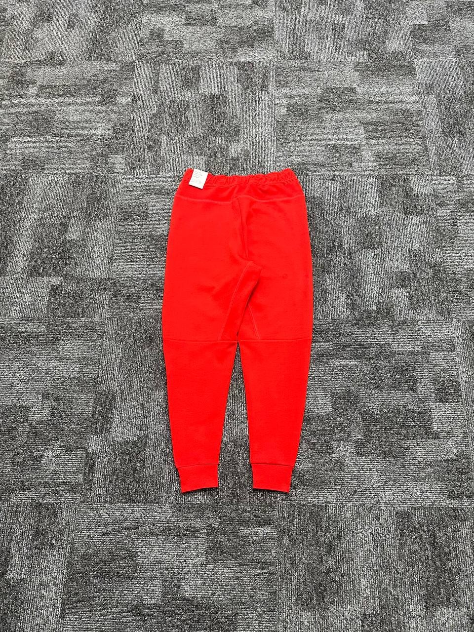 Tech Fleece Windrunner Eşofman Altı - Kırmızı