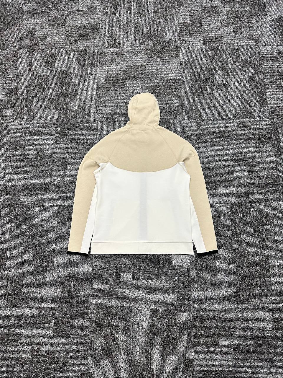 Tech Fleece Windrunner Hırka - Beyaz & Krem