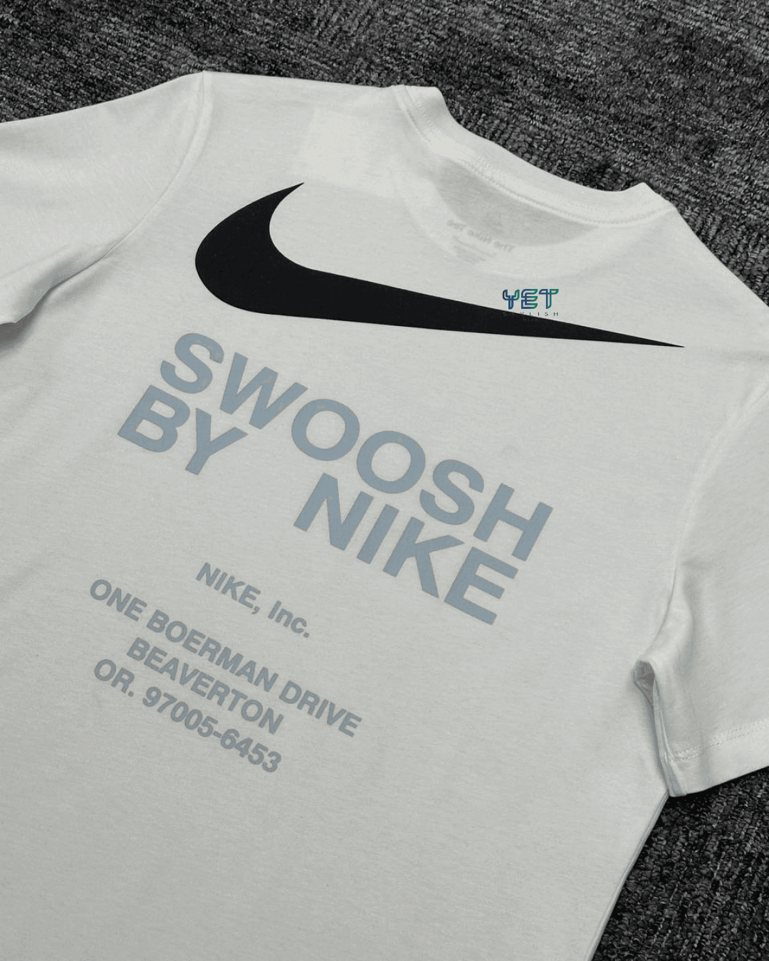 Big Swoosh Tişört - Ekru Beyaz