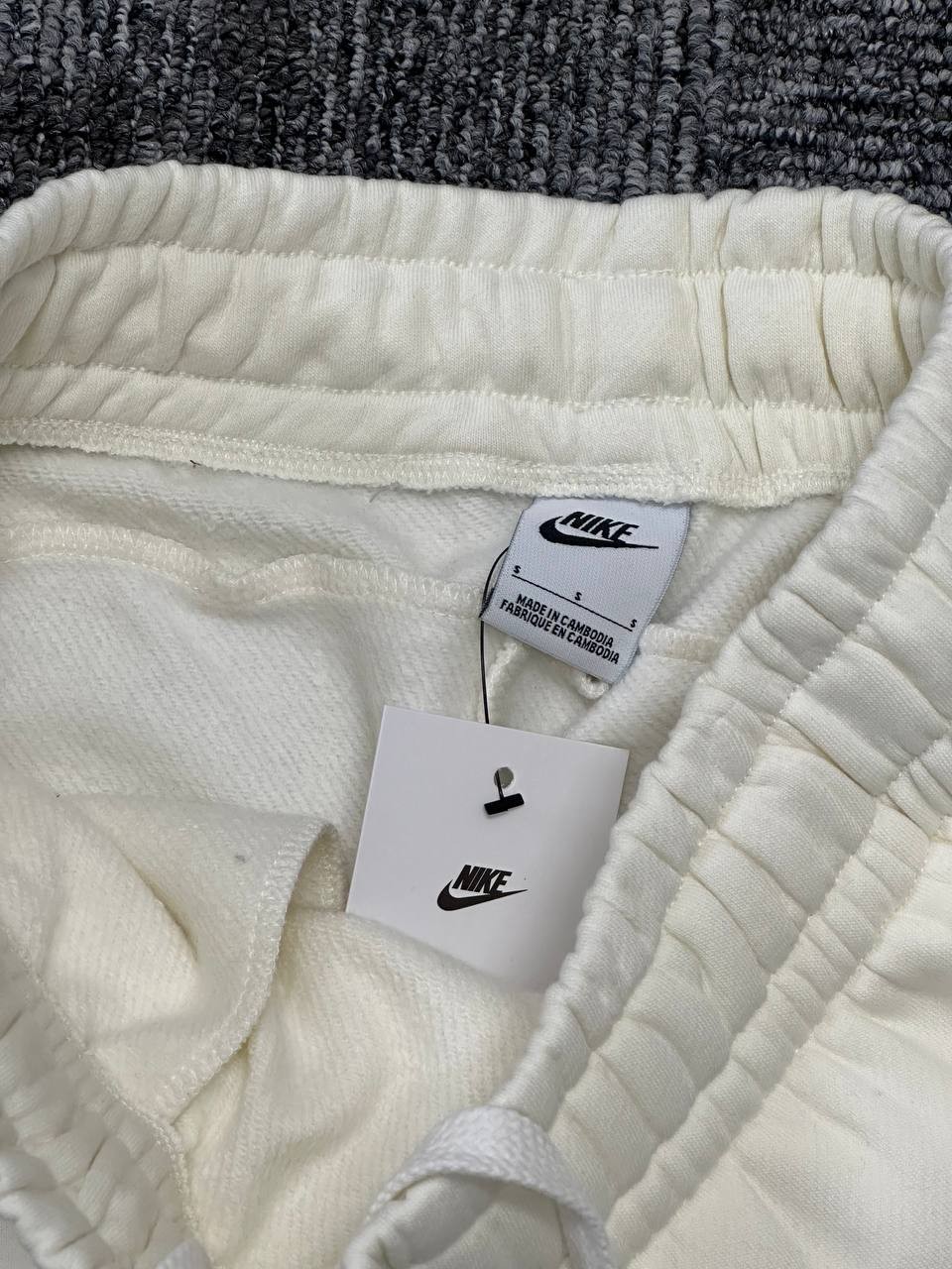 Sporswear Club Fleece Alumni Eşofman Altı - Ekru Beyaz