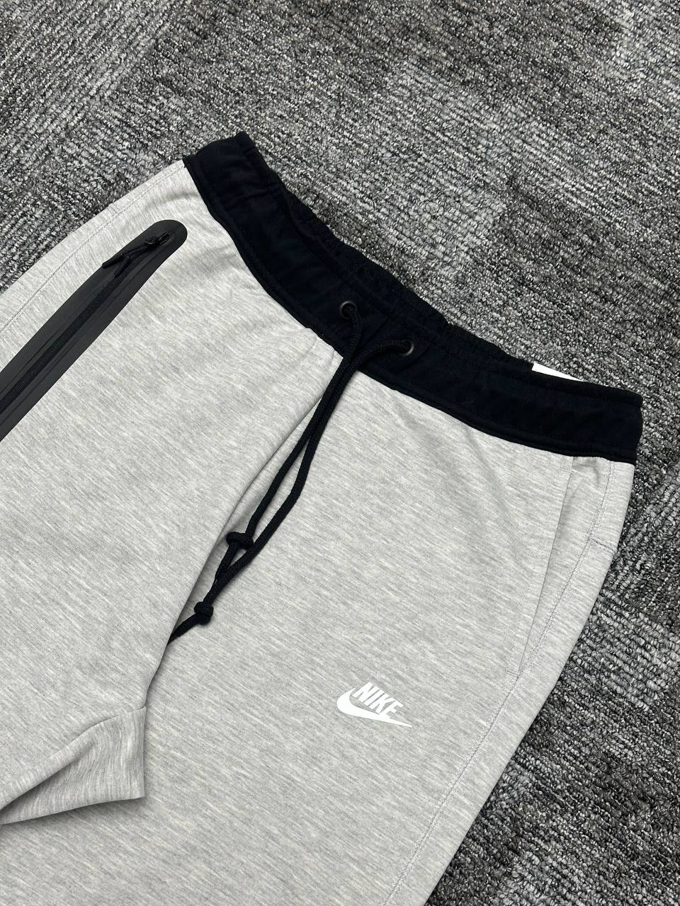 Tech Fleece Windrunner Eşofman Altı - Gri Melanj & Siyah