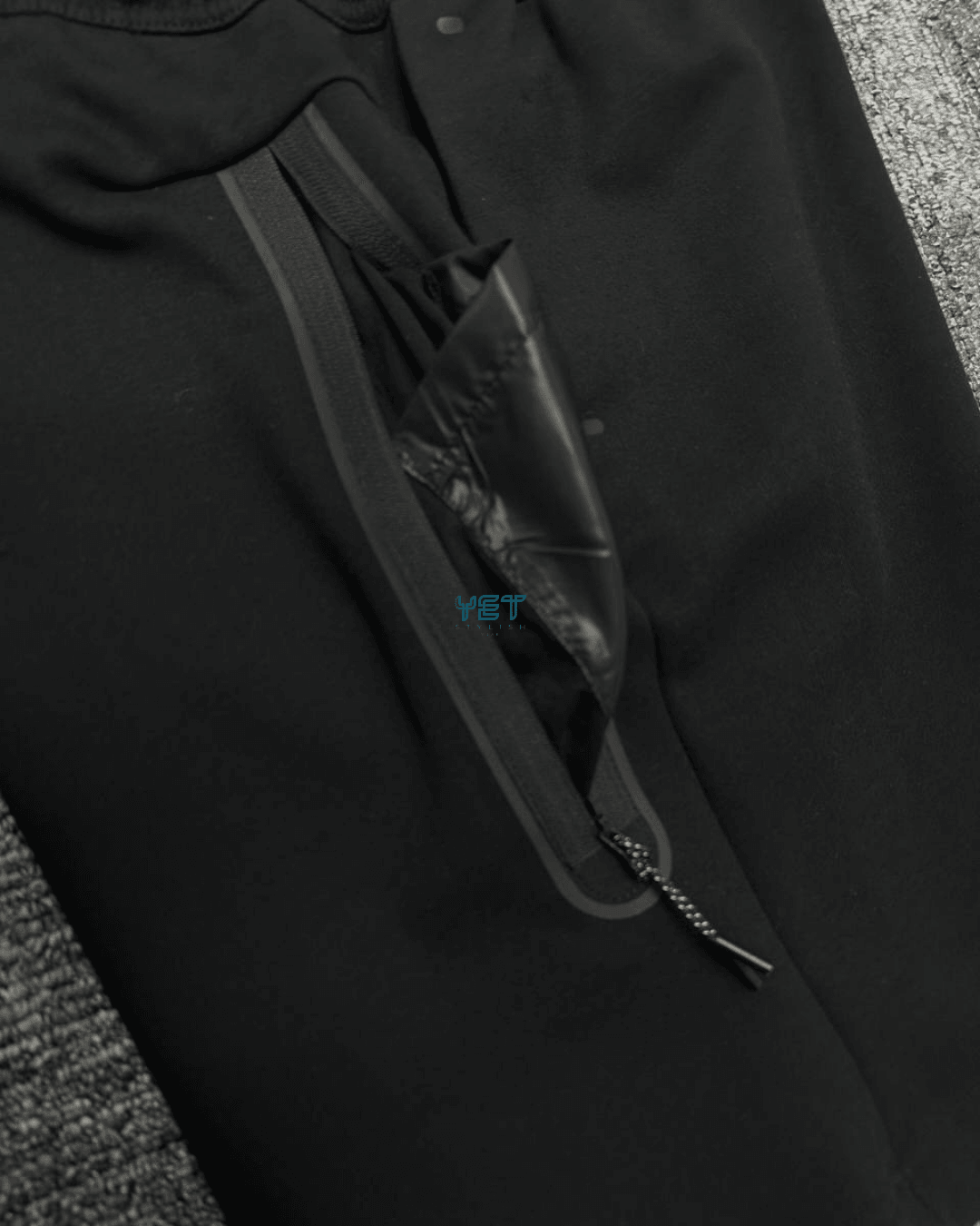 Tech Fleece Şort