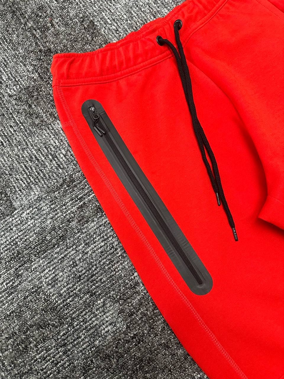 Tech Fleece Windrunner Eşofman Altı - Kırmızı