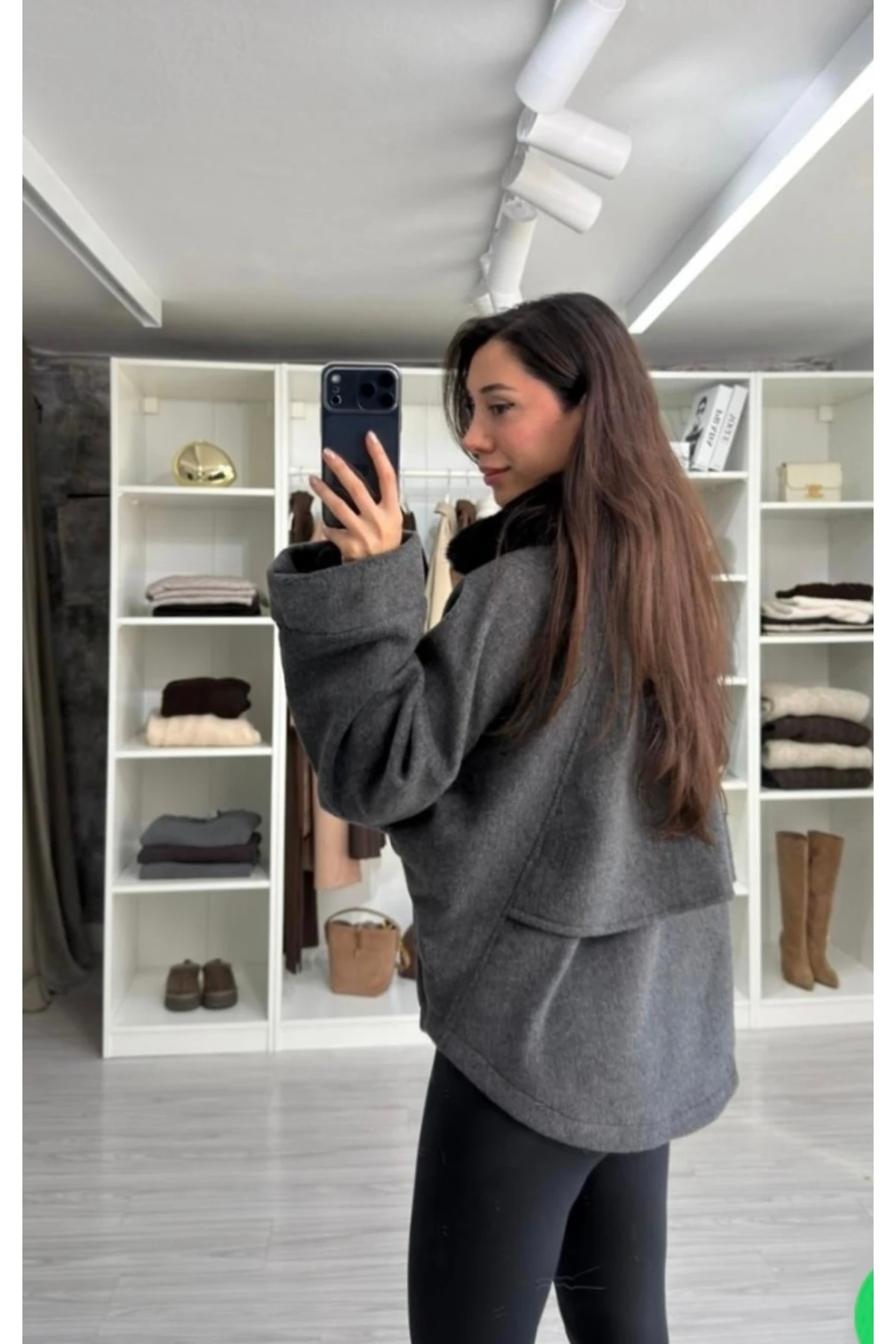 KÜRK YAKALI ASTARSIZ KAŞE MONT