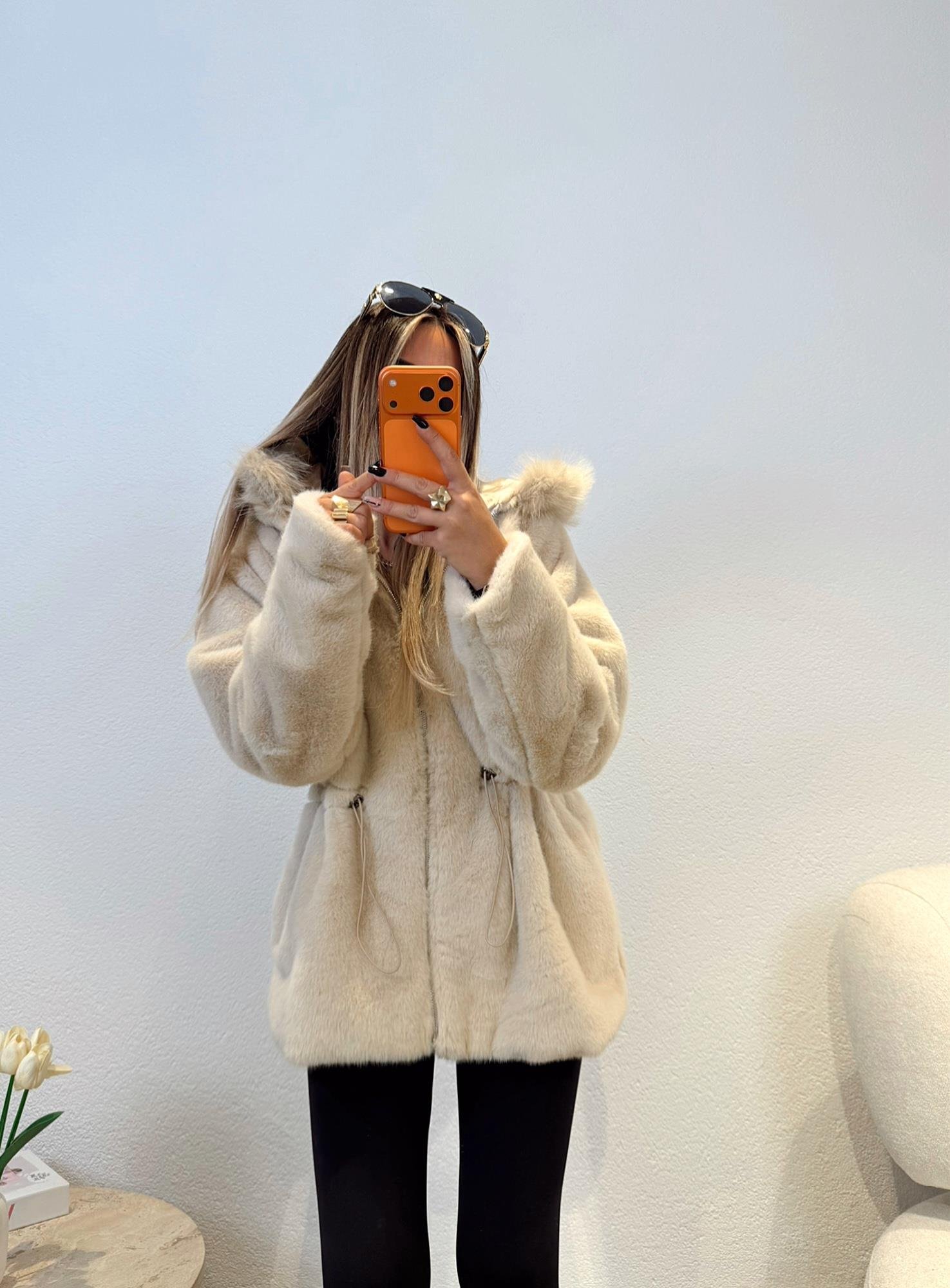 Bel Büzdürme Kapişonlu Kürk Bayan