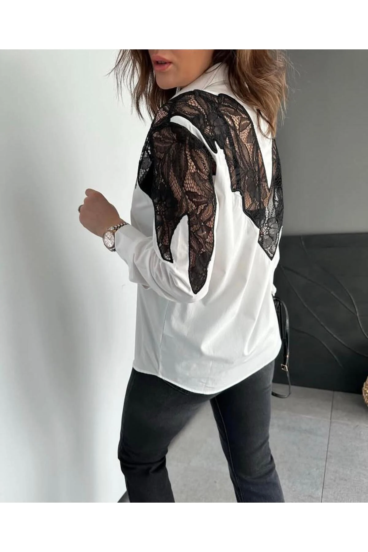 Nakış İşlemeli Dantel Gömlek Beyaz