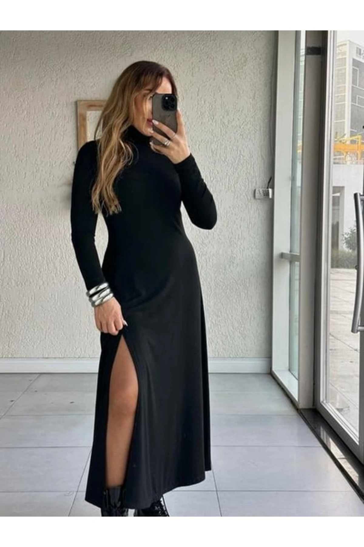 Balıkçı Yaka Yırtmaçlı Triko Elbise