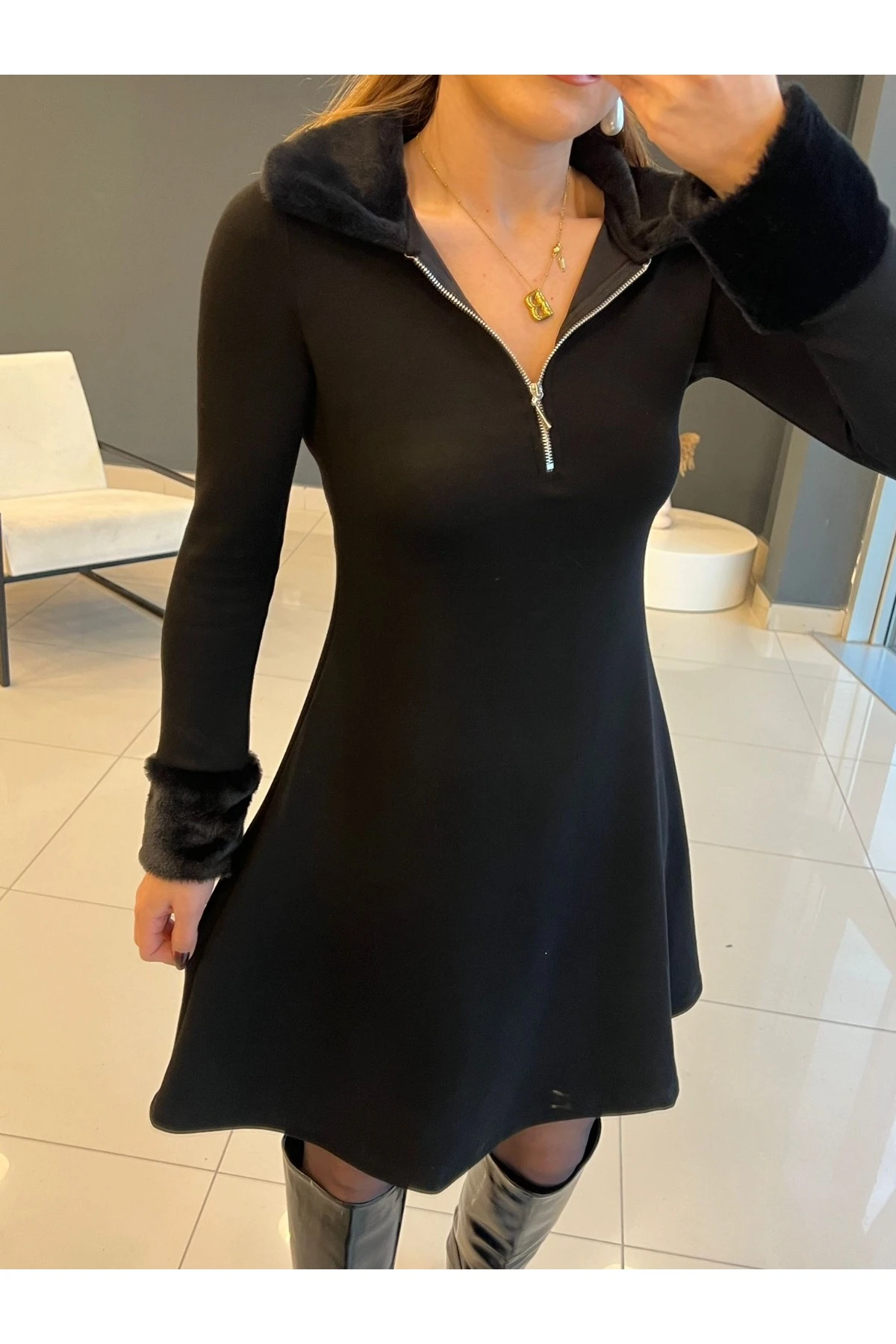 Kürk Detay Fermuarlı Çan Mini Elbise Siyah