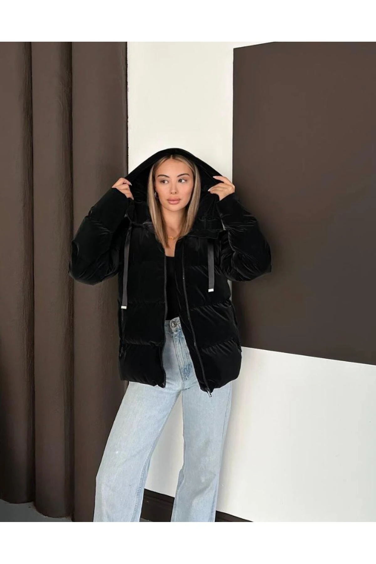 Kapüşonlu Şişme Parlak Mont Siyah