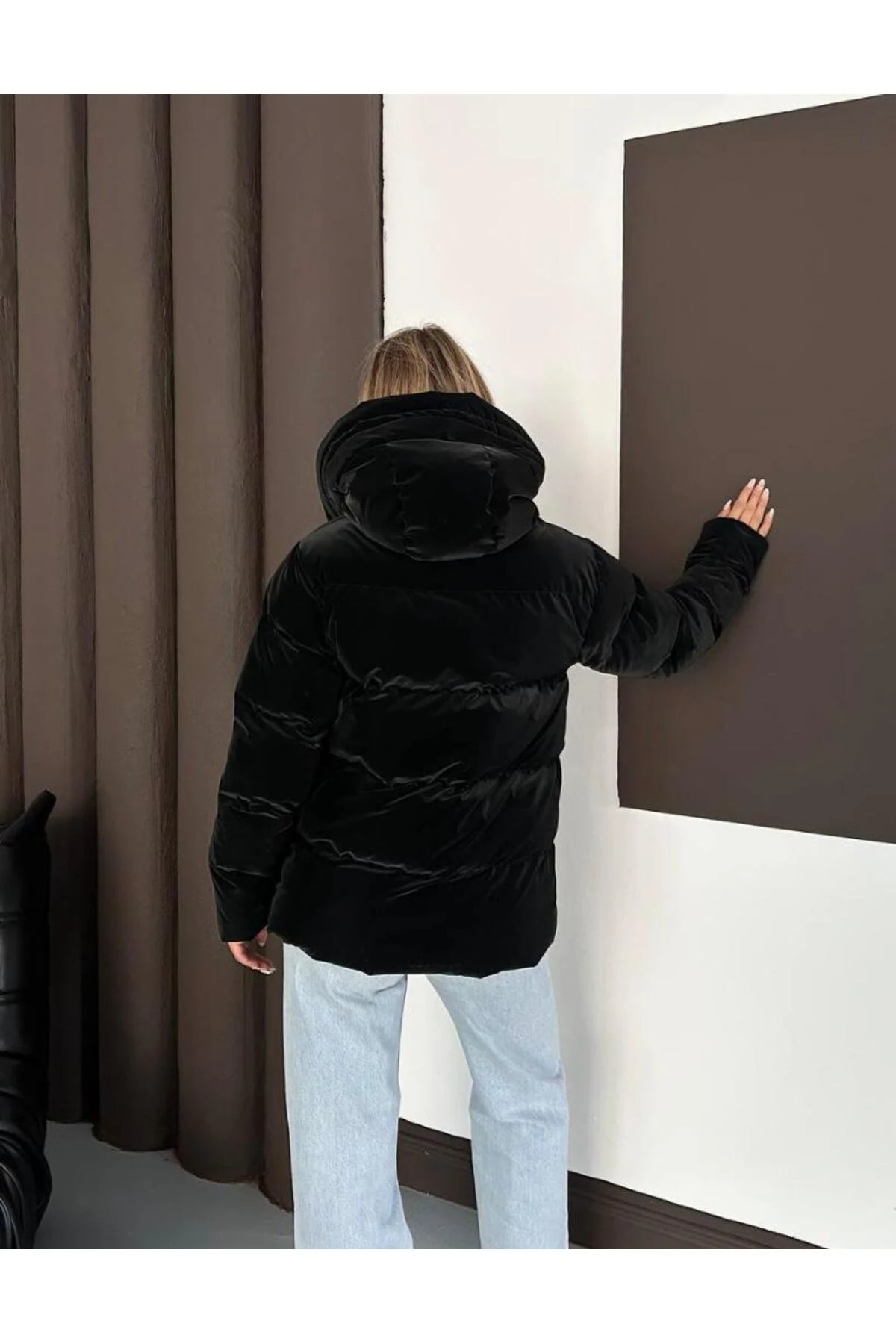 Kapüşonlu Şişme Parlak Mont Siyah