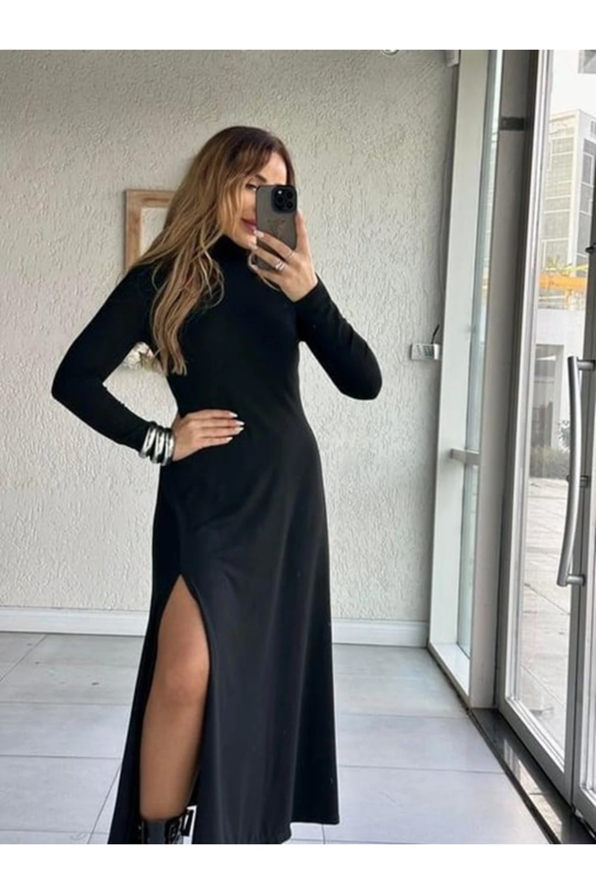 Balıkçı Yaka Yırtmaçlı Triko Elbise