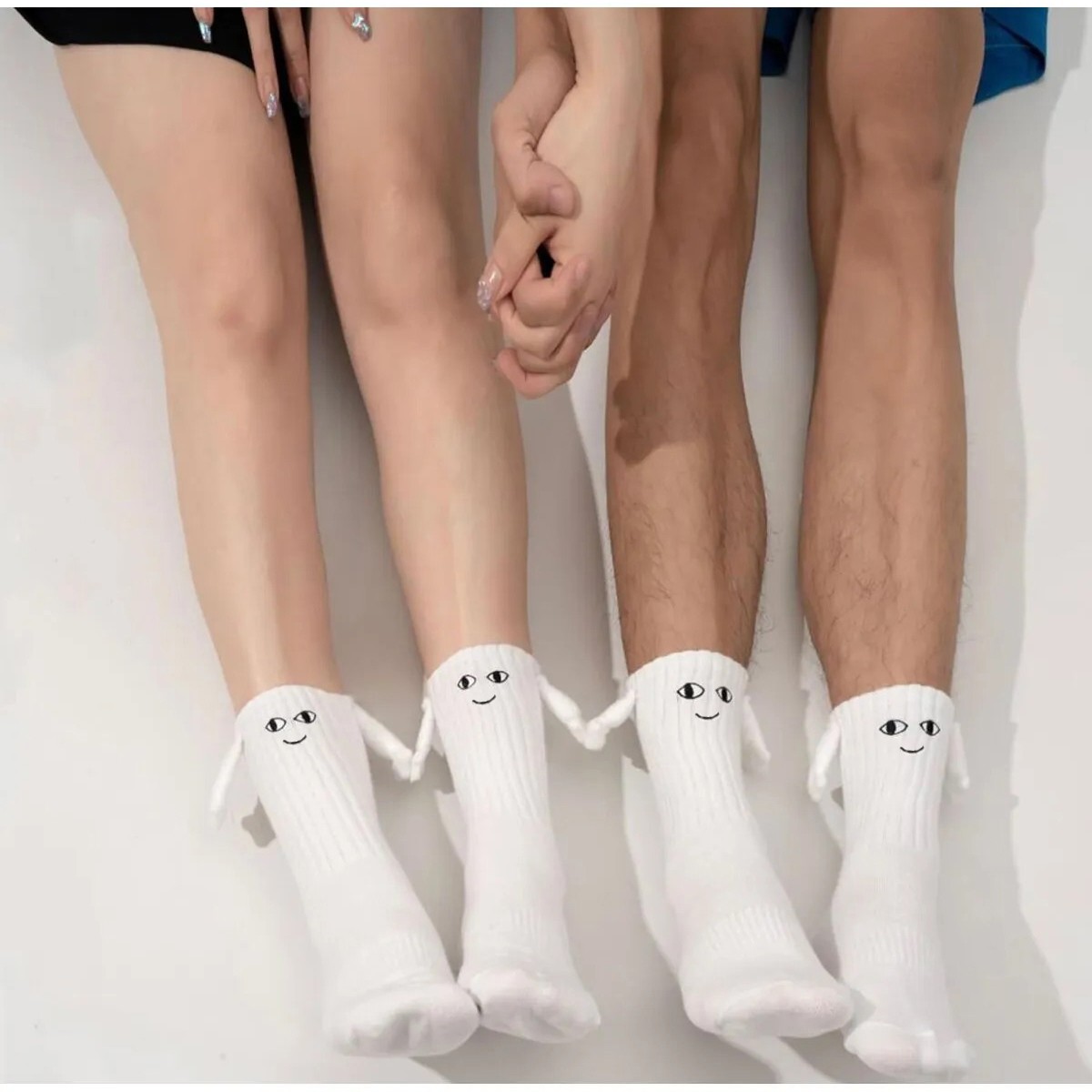 El Ele Tutuşan Sevgili Çorabı 1 Çift - Sevgililer Günü Özel - Desenli Soket Çorap