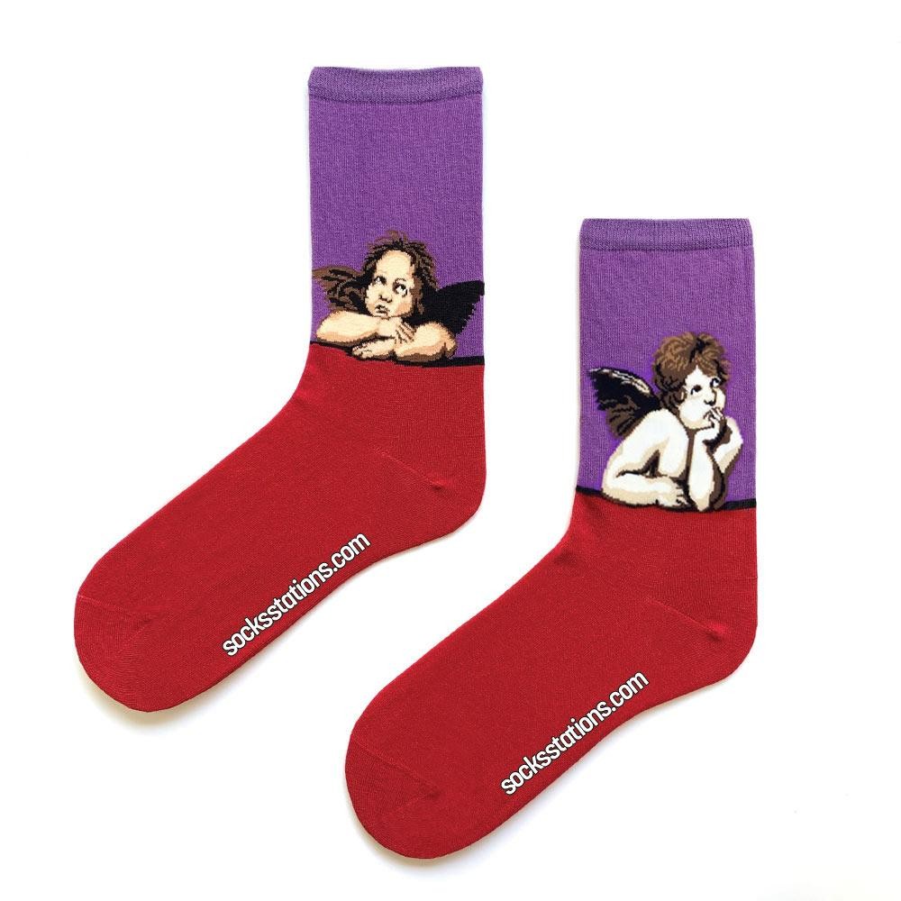 Melekler Tablosu Desenli Mor-Kırmızı Renkli Soket Çorap