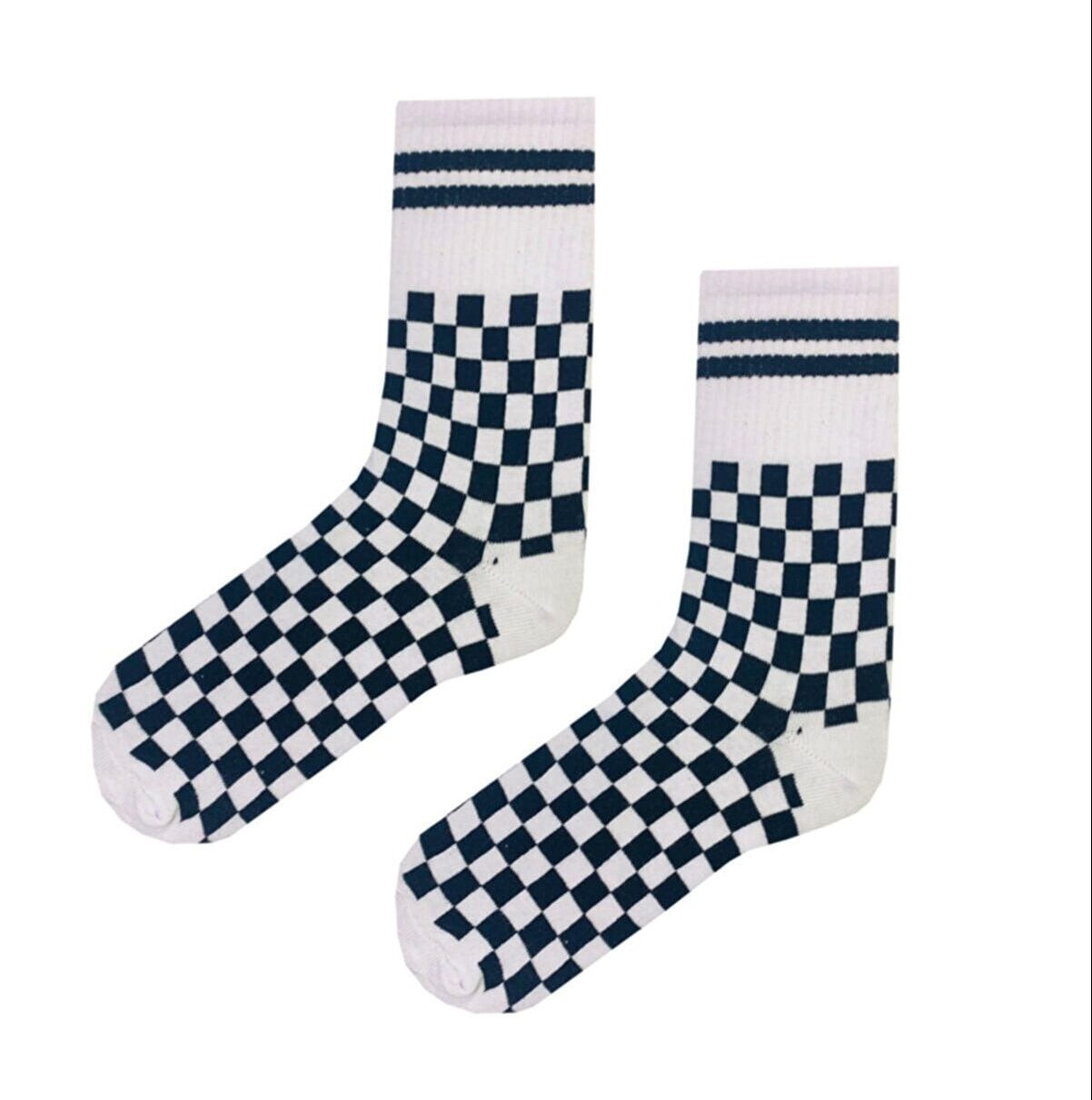 Çizgili Siyah Beyaz Renkli Damalı Spor Soket Çorap