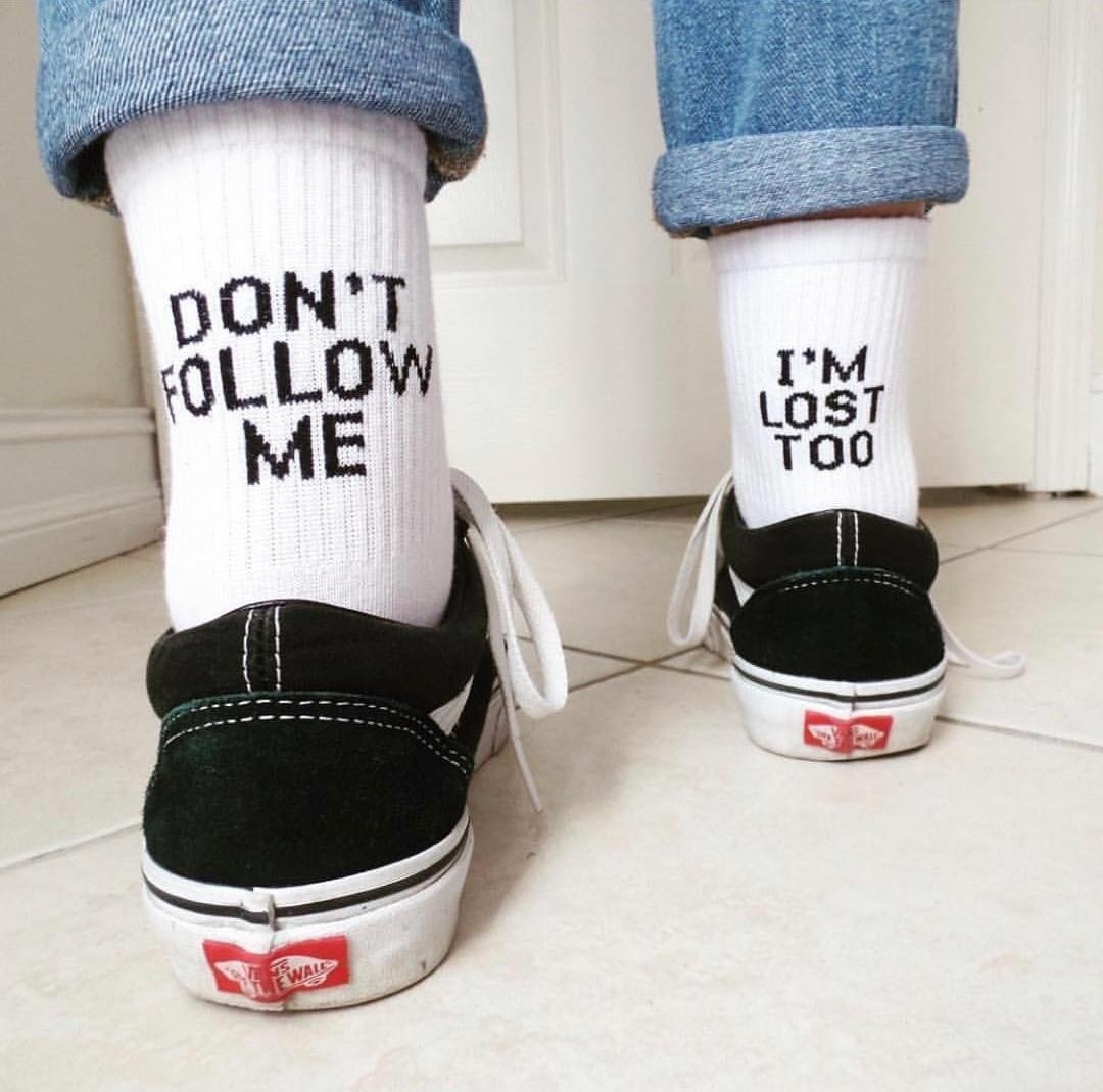 Don't Follow Me Yazılı Beyaz Spor Çorap Desenli Çorap Neşeli Çoraplar