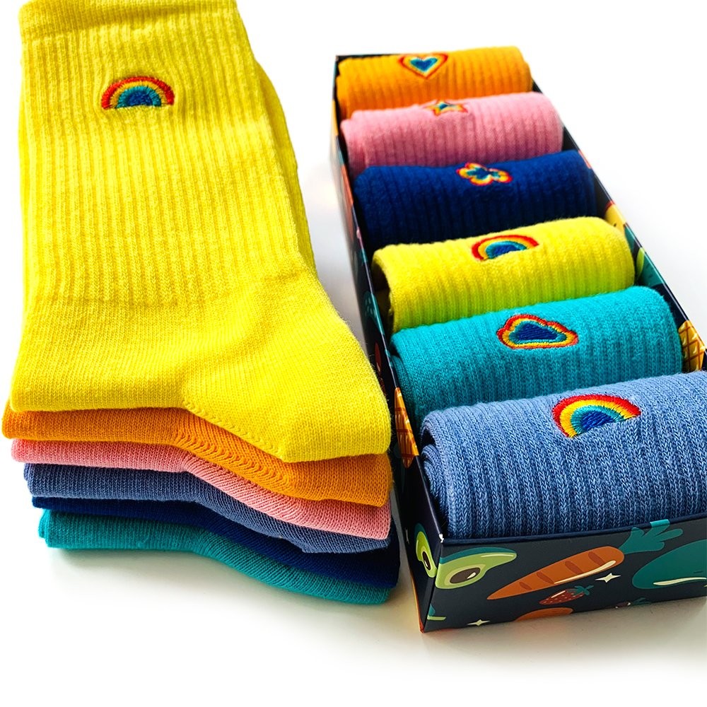 Mavi Turuncu Gökkuşağı Desenli Nakışlı Soket Renkli Çorap Kutusu 6'lı Neşeli Çoraplar