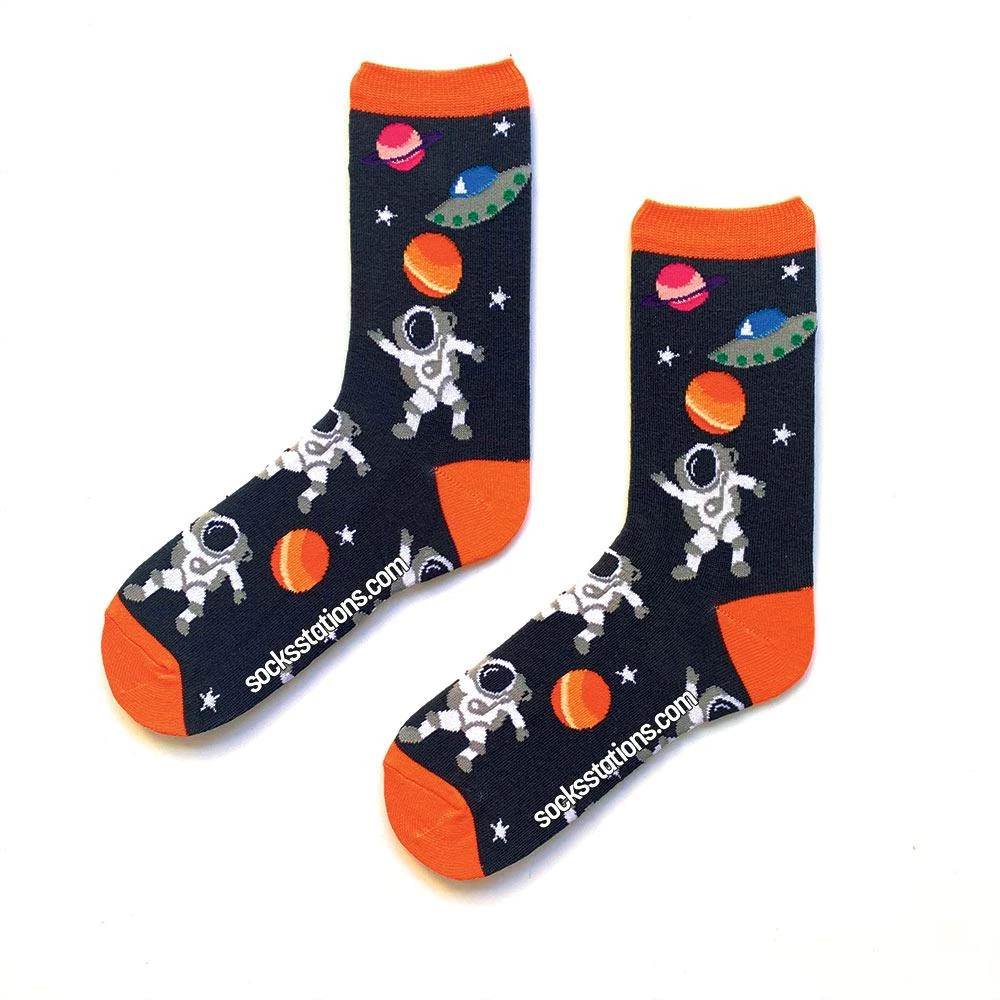 Astronot Uzay Siyah Havalı Desenli Çorap & Renkli Çorap Neşeli Çoraplar