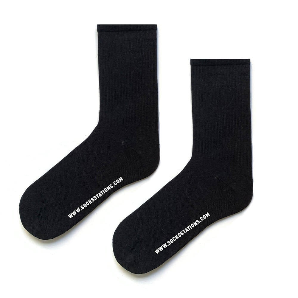 Düz Siyah Renkli Spor Çorap Desenli Çorap Modelleri
