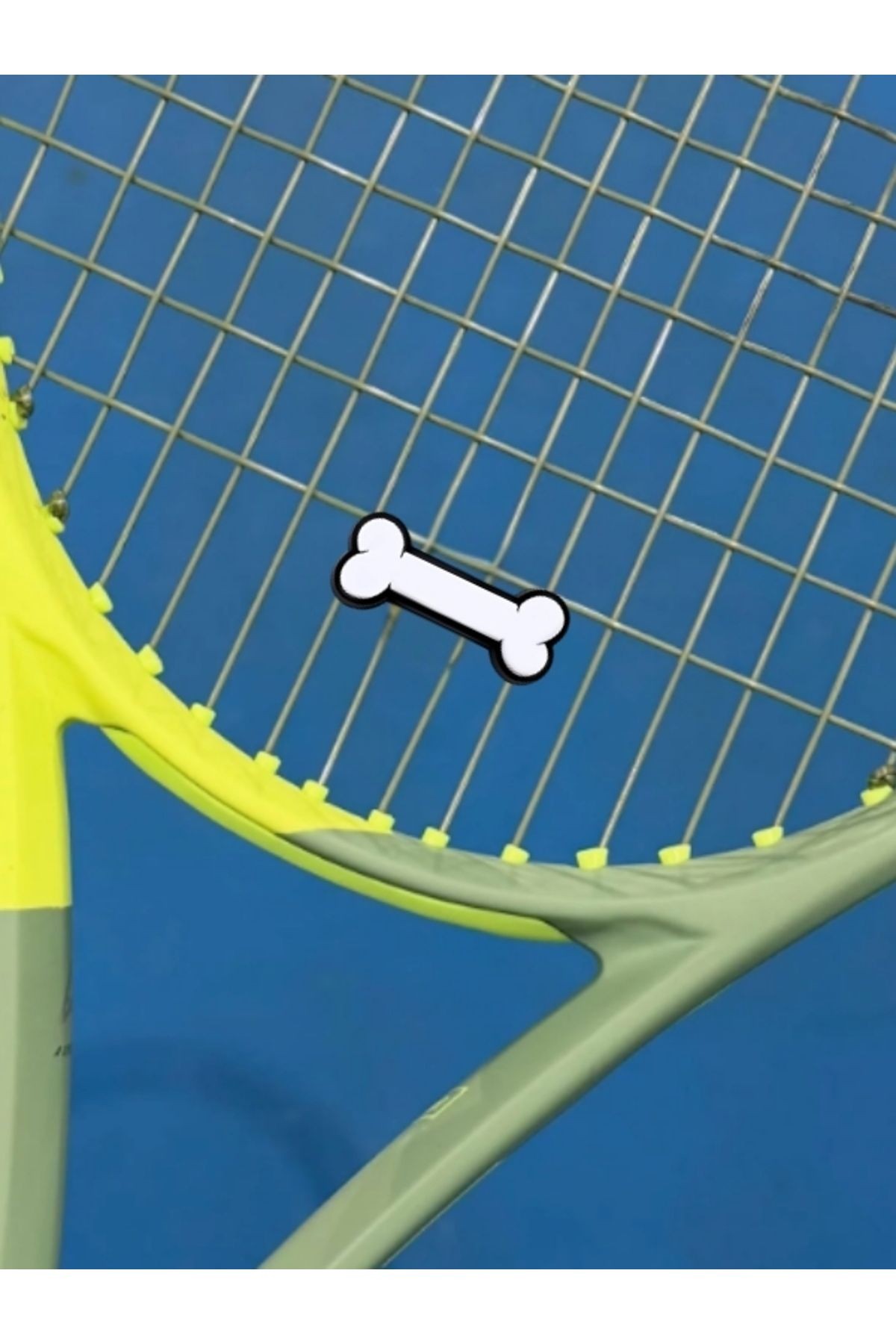 Mimu Tenis Titreşim Engelleyici Kortta Duruş