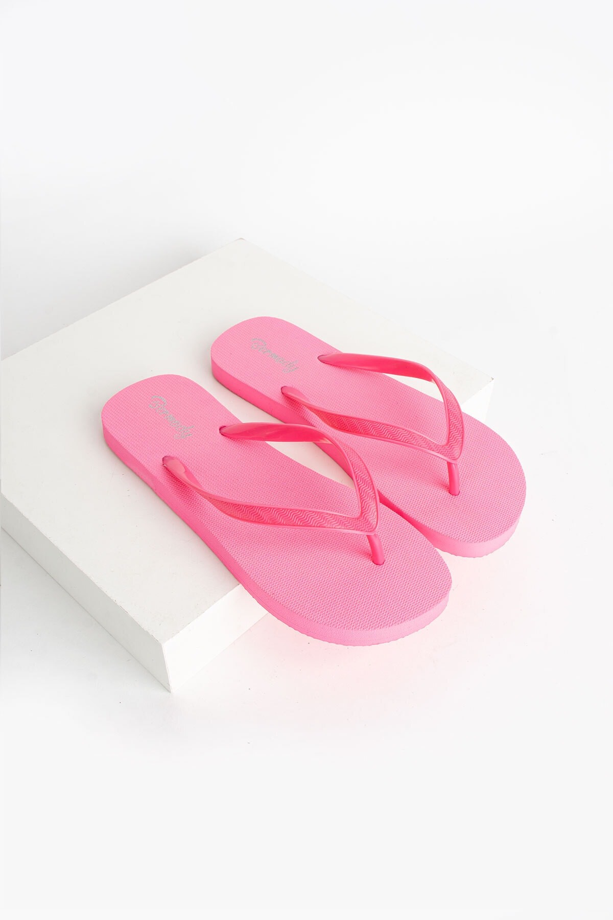 Kadın Basic Rahat Parmak Arası Acıtmaz Plaj Terliği Flip Flops - pembe