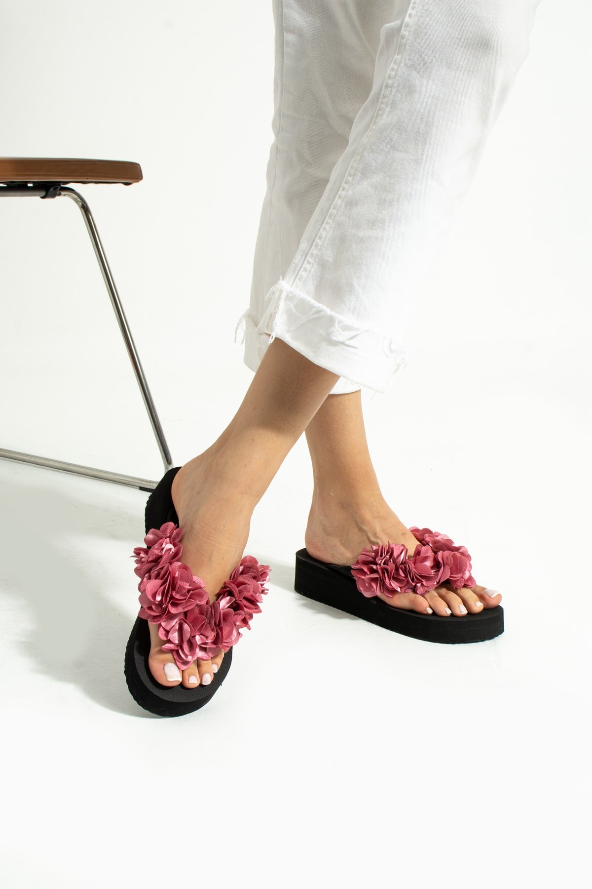 Mia Platform Çiçekli Parmak Arası Acıtmaz Plaj Terliği Flip Flops - gül kurusu
