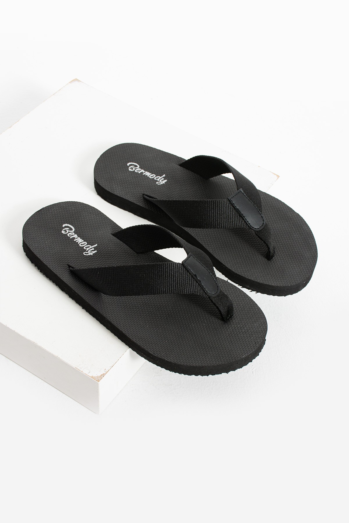 Perla Kadın Kumaşlı Basic Rahat Parmak Arası Acıtmaz Plaj Terliği Flip Flops - siyah