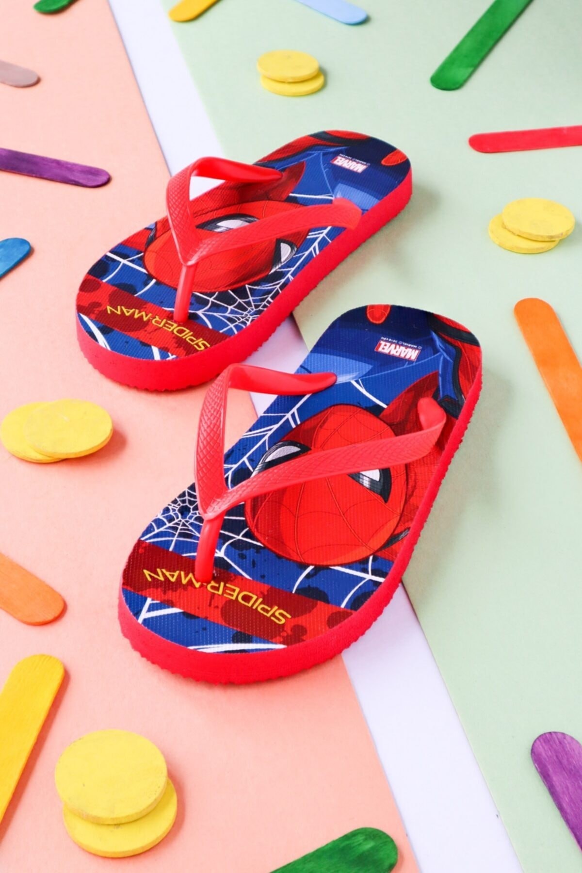 Çocuk Karakterli Kumaşlı Parmak Arası Acıtmaz Plaj Terliği Flipflops - kırmızı-baskılı