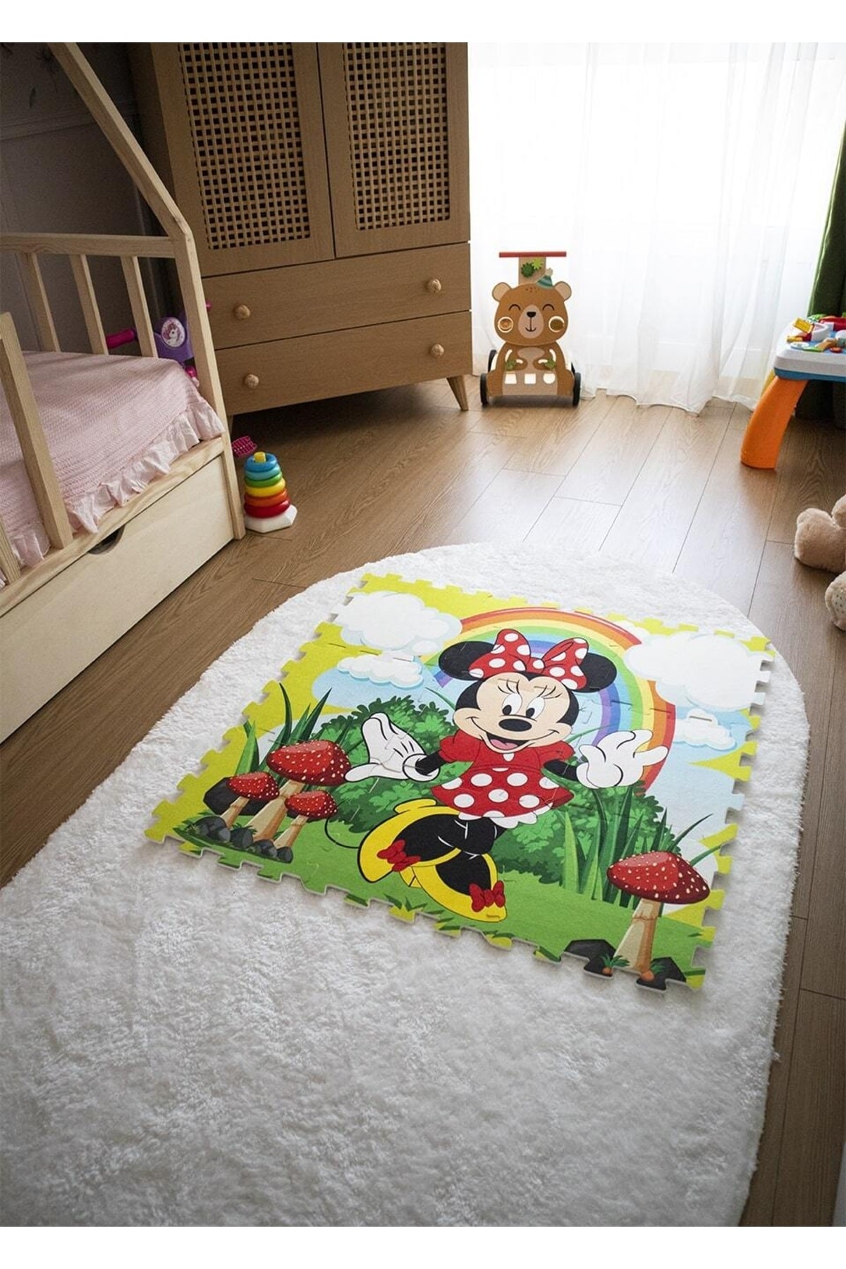 Minnie Mouse 9 Parça Eğitici Eğlendirici Keçe Kaplı Eva Puzzle Yer Karosu Oyun Halısı